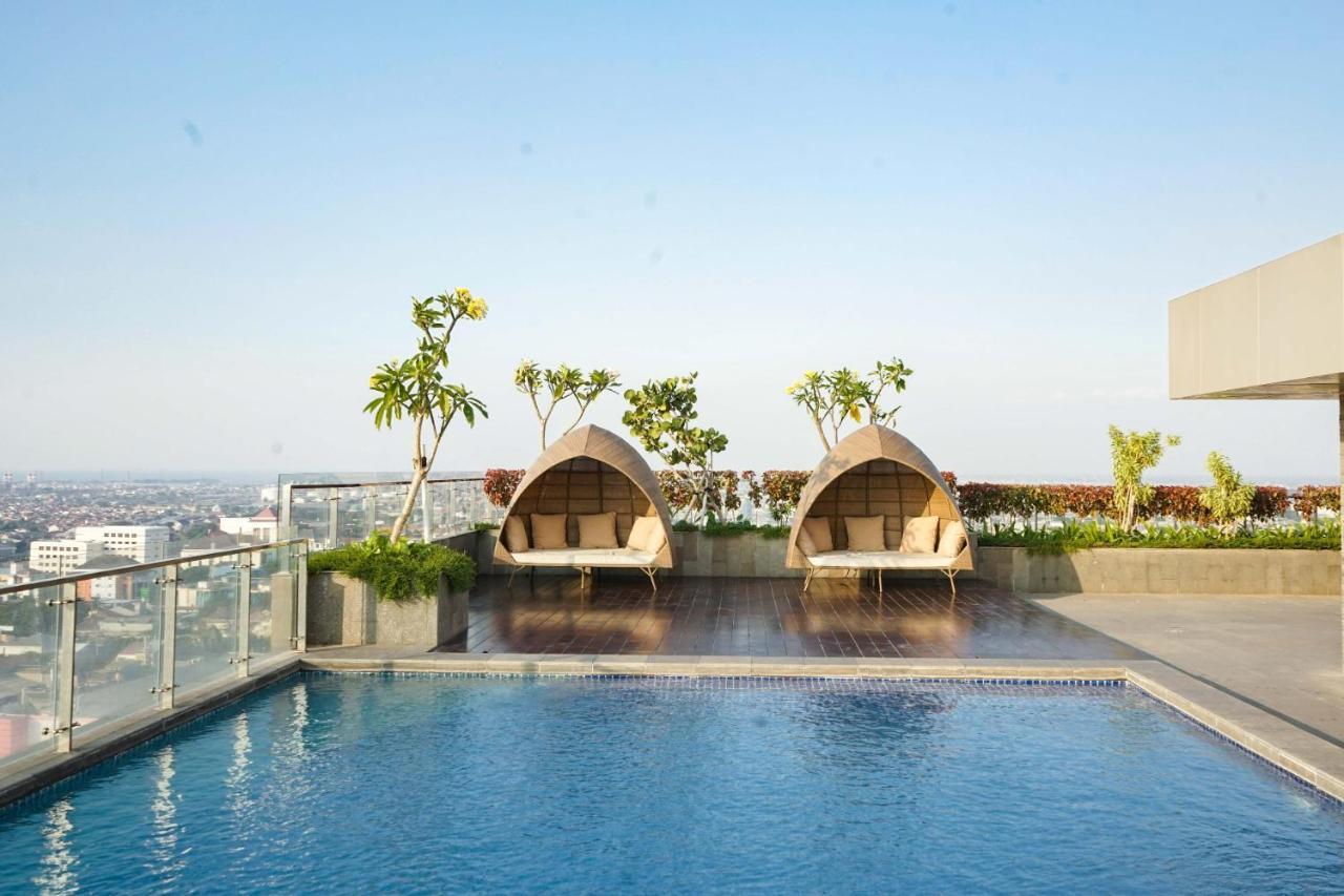 Louis Kienne Hotel Pemuda Semarang Esterno foto