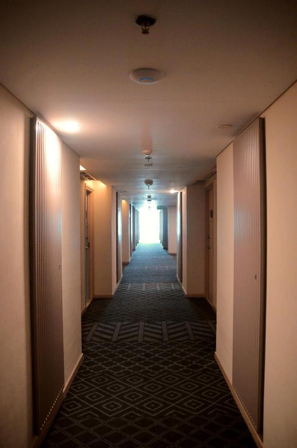 Louis Kienne Hotel Pemuda Semarang Esterno foto