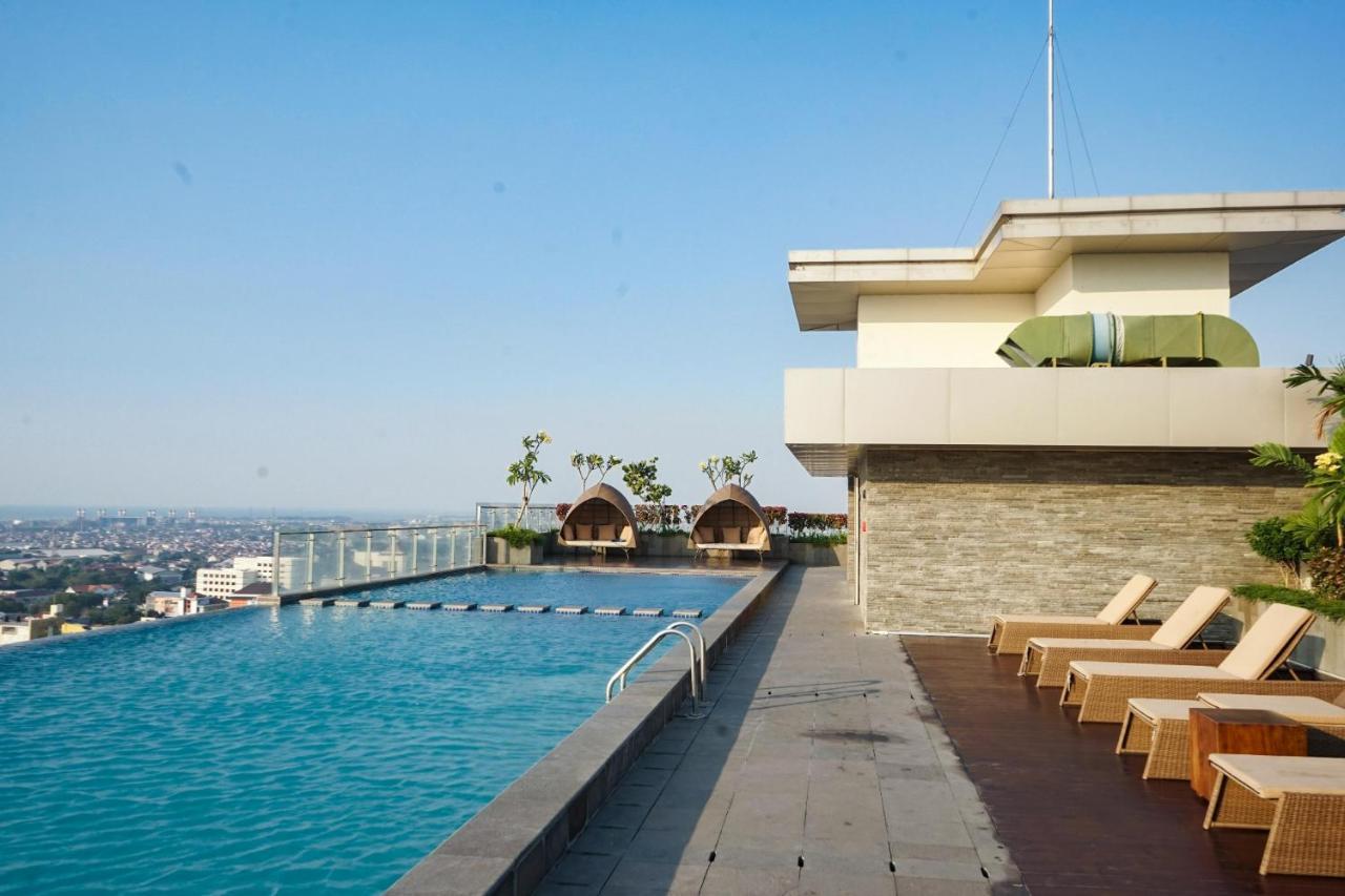 Louis Kienne Hotel Pemuda Semarang Esterno foto