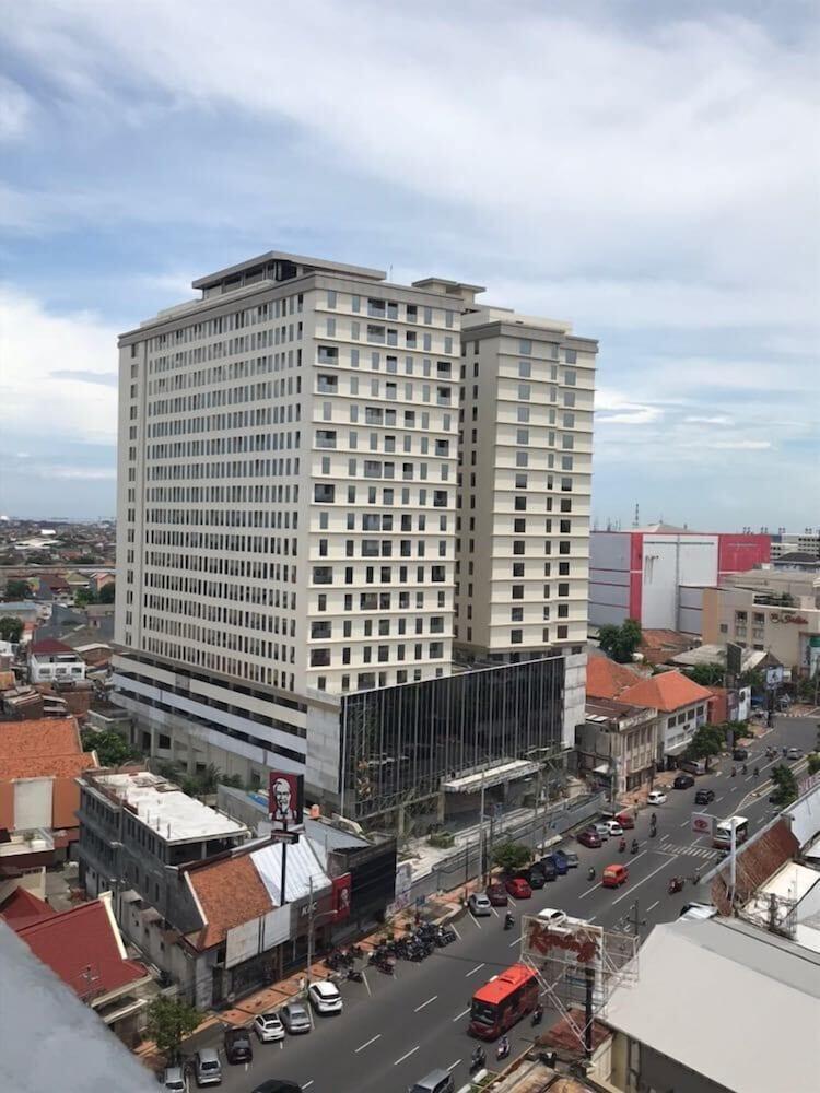 Louis Kienne Hotel Pemuda Semarang Esterno foto