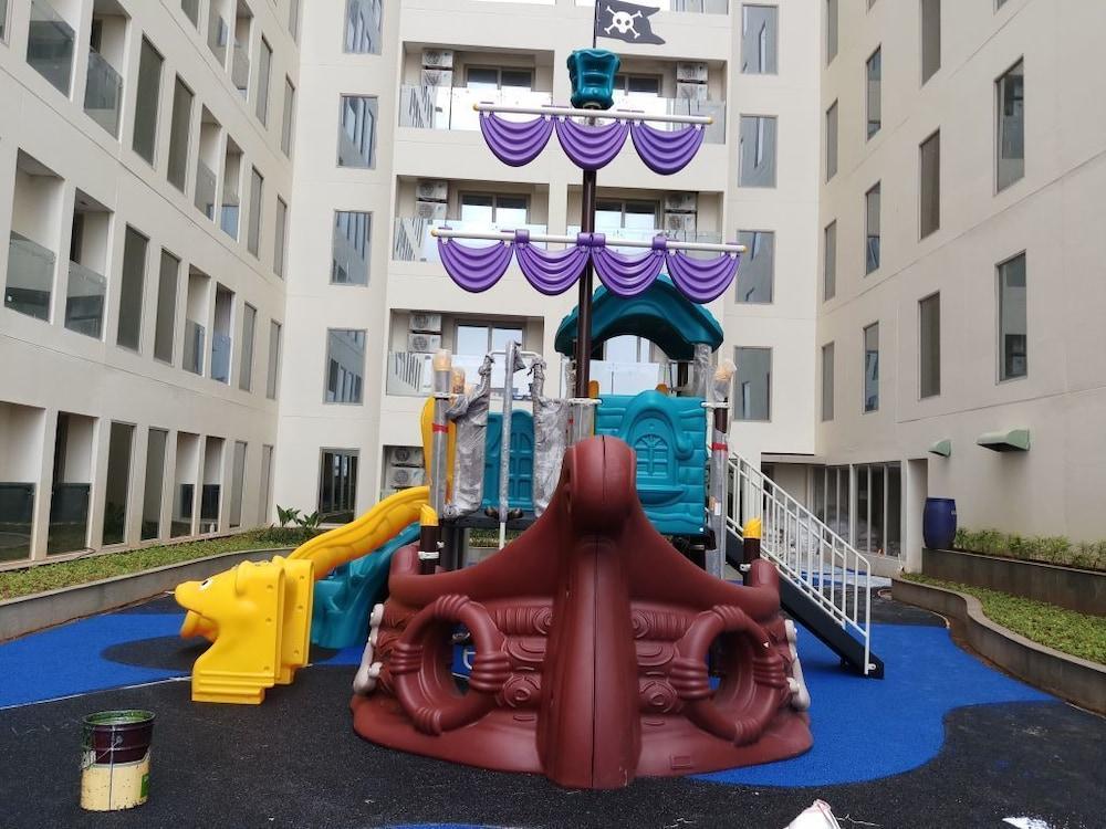Louis Kienne Hotel Pemuda Semarang Esterno foto