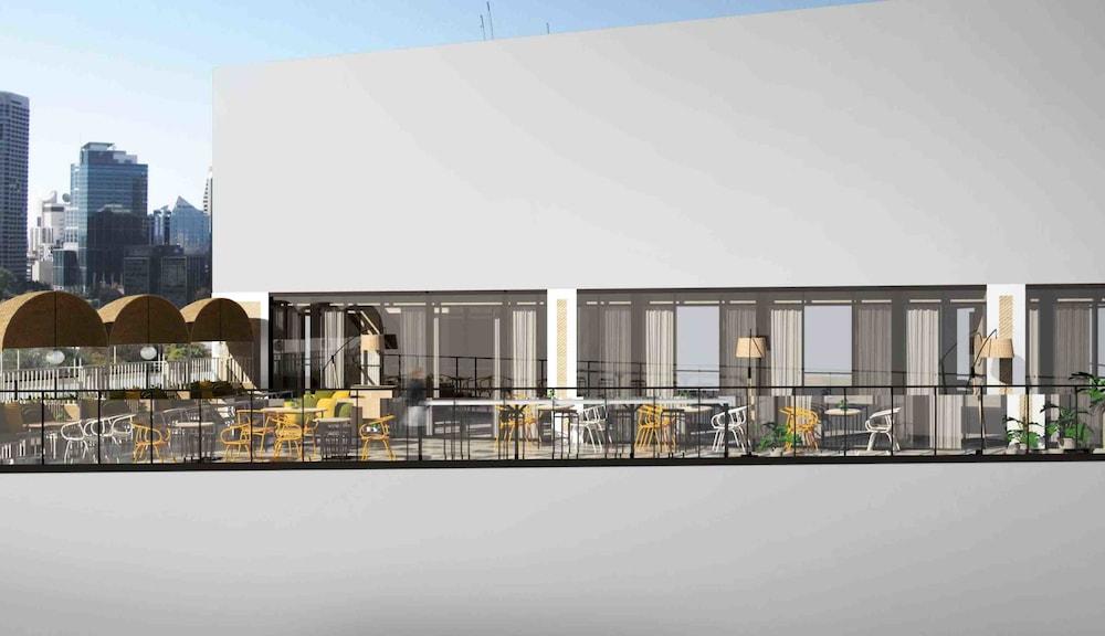 Louis Kienne Hotel Pemuda Semarang Esterno foto