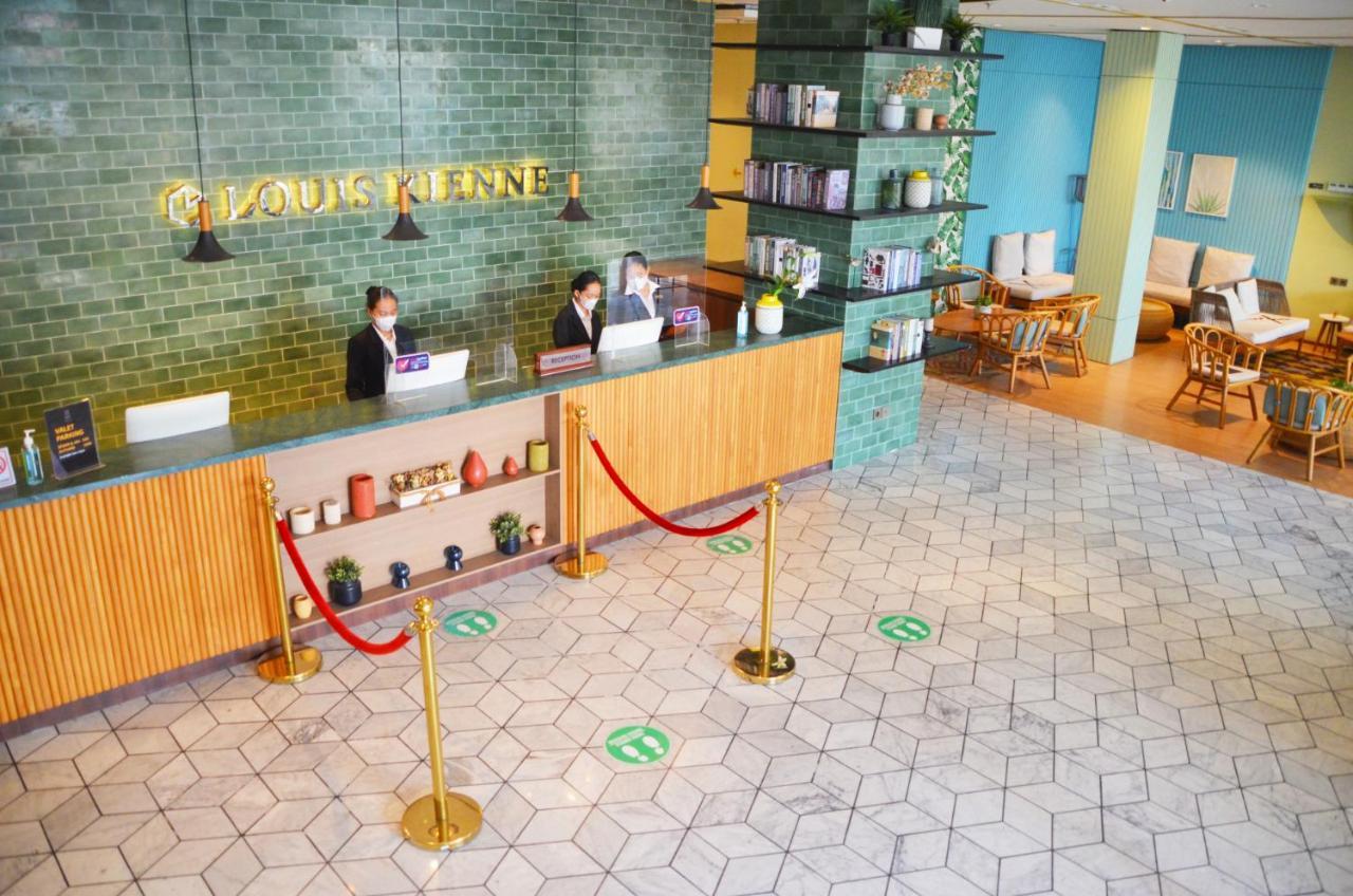 Louis Kienne Hotel Pemuda Semarang Esterno foto